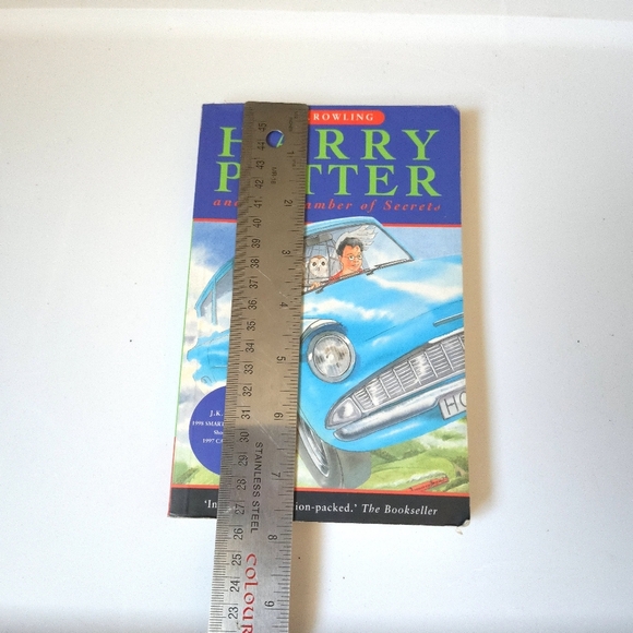 Harry Potter And The Chamber Of Secrets Paper Back Book - Picture 7 of 7